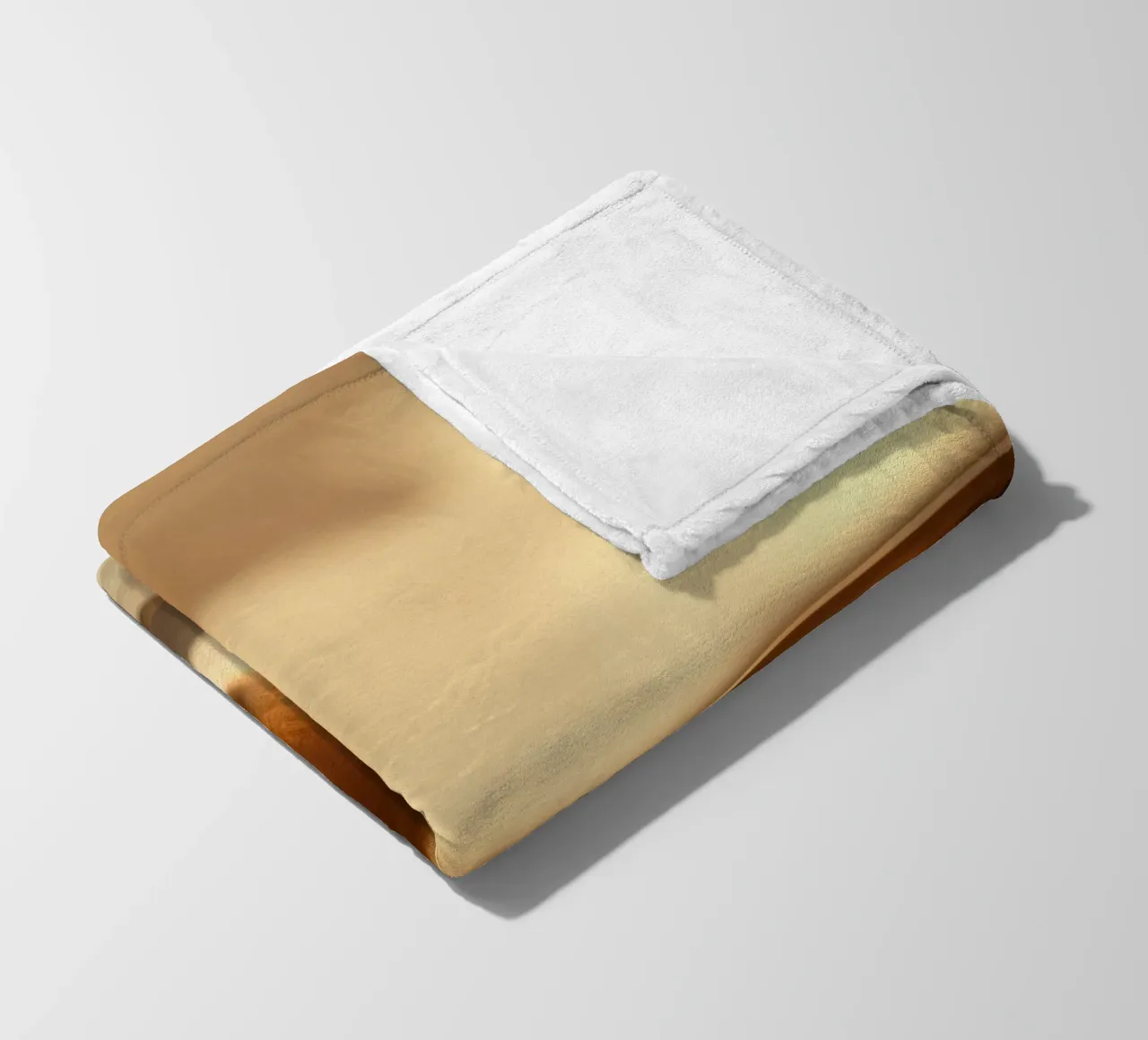 La ciotola dorata emette vapore in un sereno ambiente interno coperta in pile da DesignDoodle