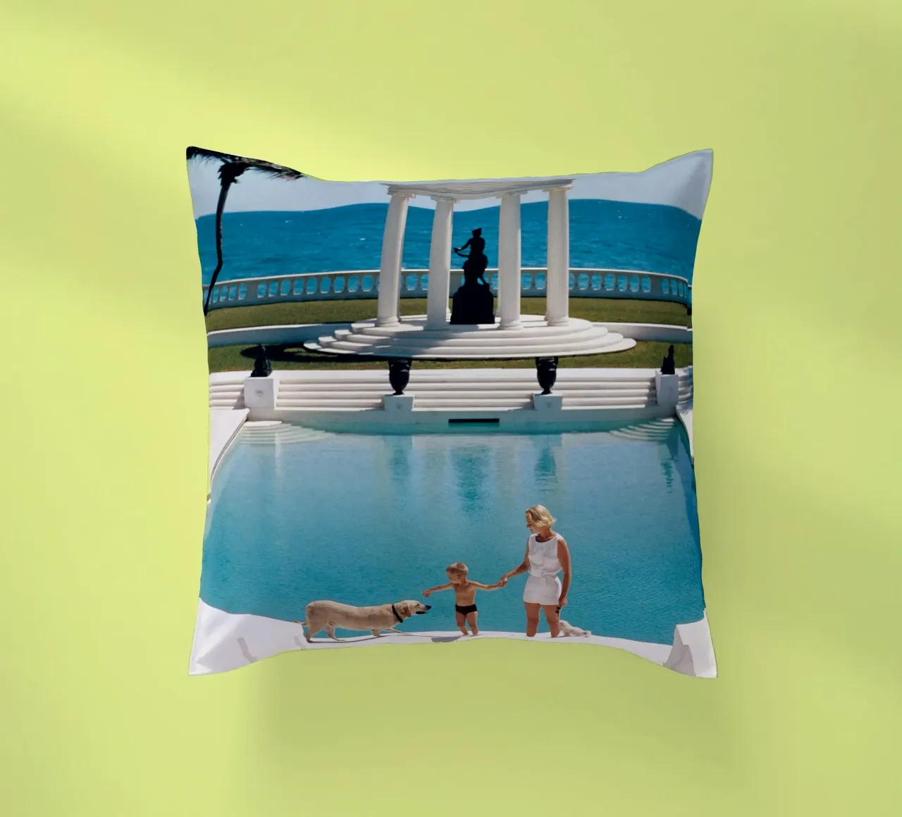 Bella piscina Slim aarons cuscino da Chrisvintage
