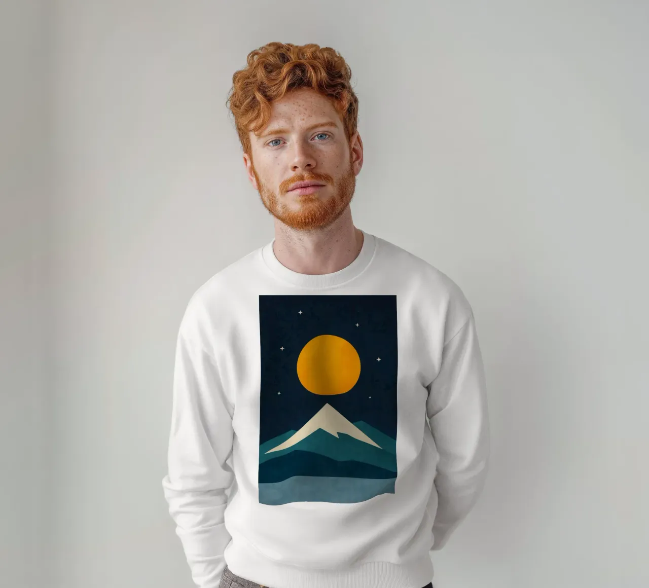 Fuji - Grafica notturna al chiaro di luna felpa da Affiches Soleil & Déco Lumineuse – Sunny