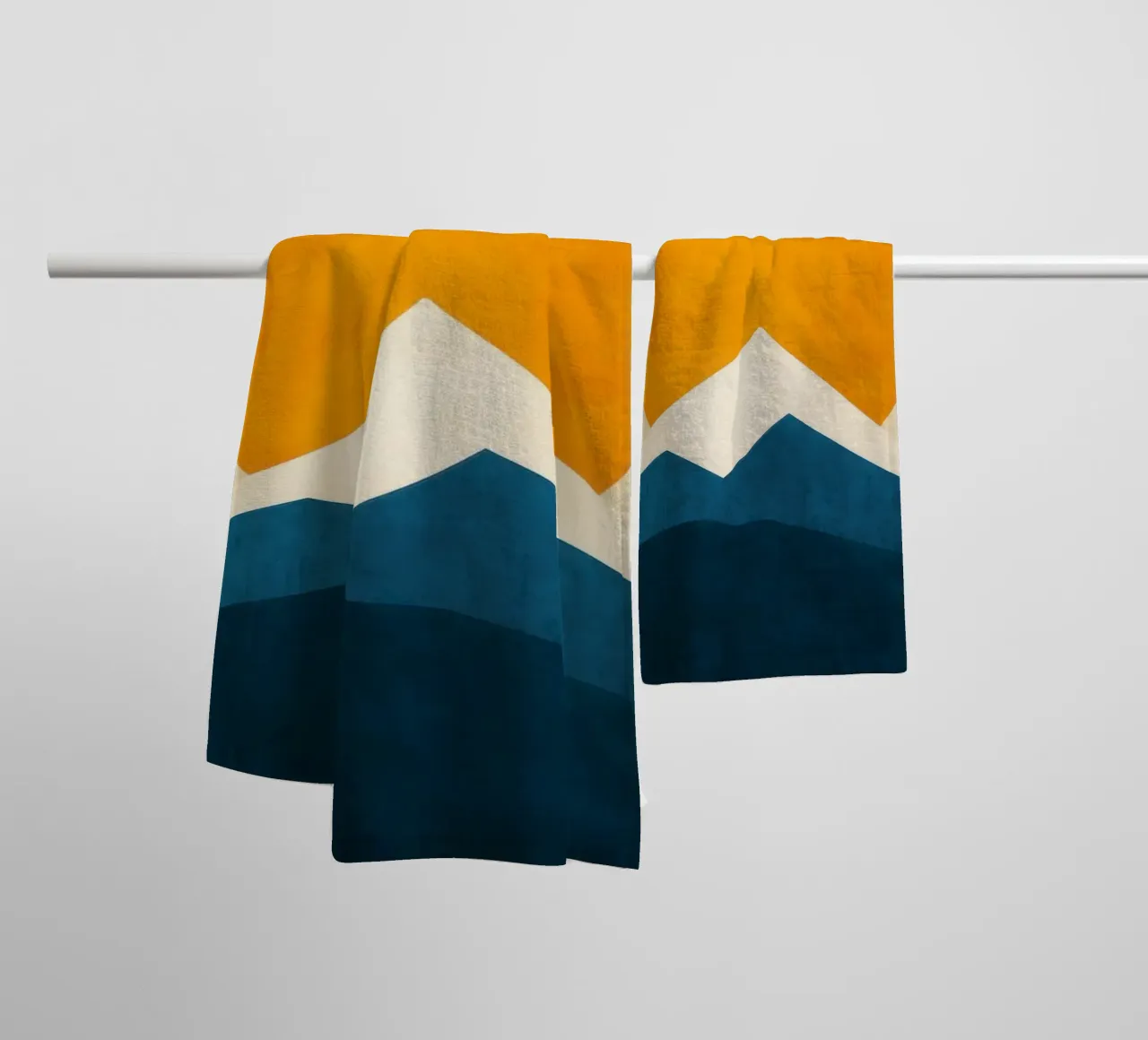 Fuji - Il sole splende sul Giappone asciugamano da bagno da Affiches Soleil & Déco Lumineuse – Sunny
