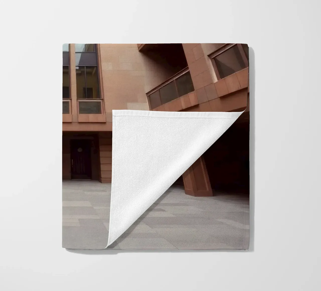 L'architettura moderna mette in mostra un cortile tranquillo telo mare da DesignDoodle