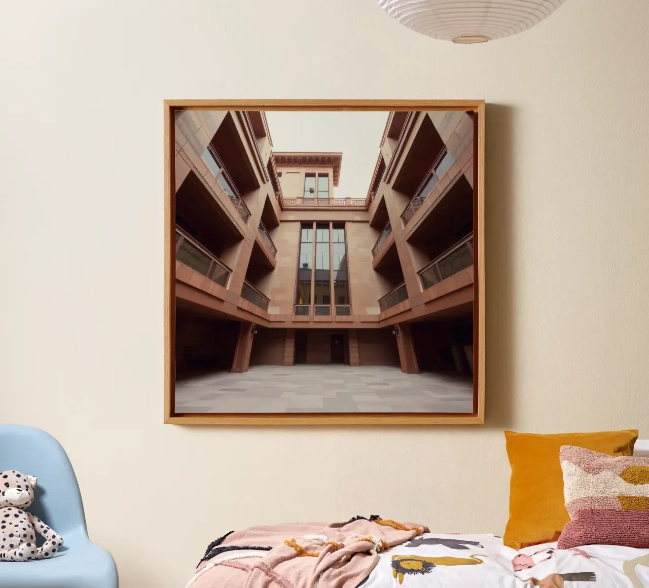 L'architettura moderna mette in mostra un cortile tranquillo tela da DesignDoodle