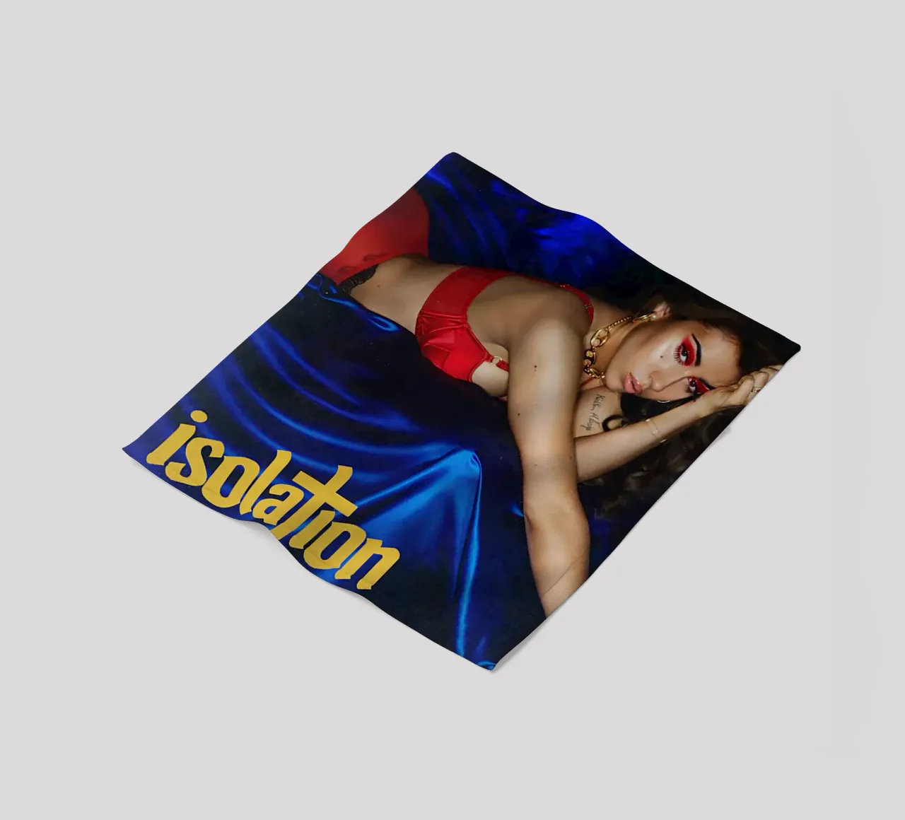 Isolation coperta in pile da Attaboy Dsgn