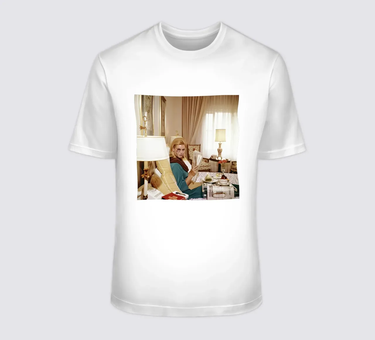 Monocled Miss di Slim Aarons t-shirt da tokovictory