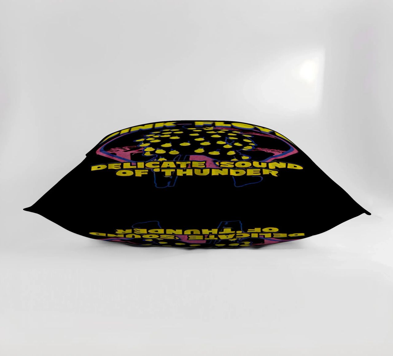Pink Floyd Delicate Sound Of Thunder cuscino da Curtistore