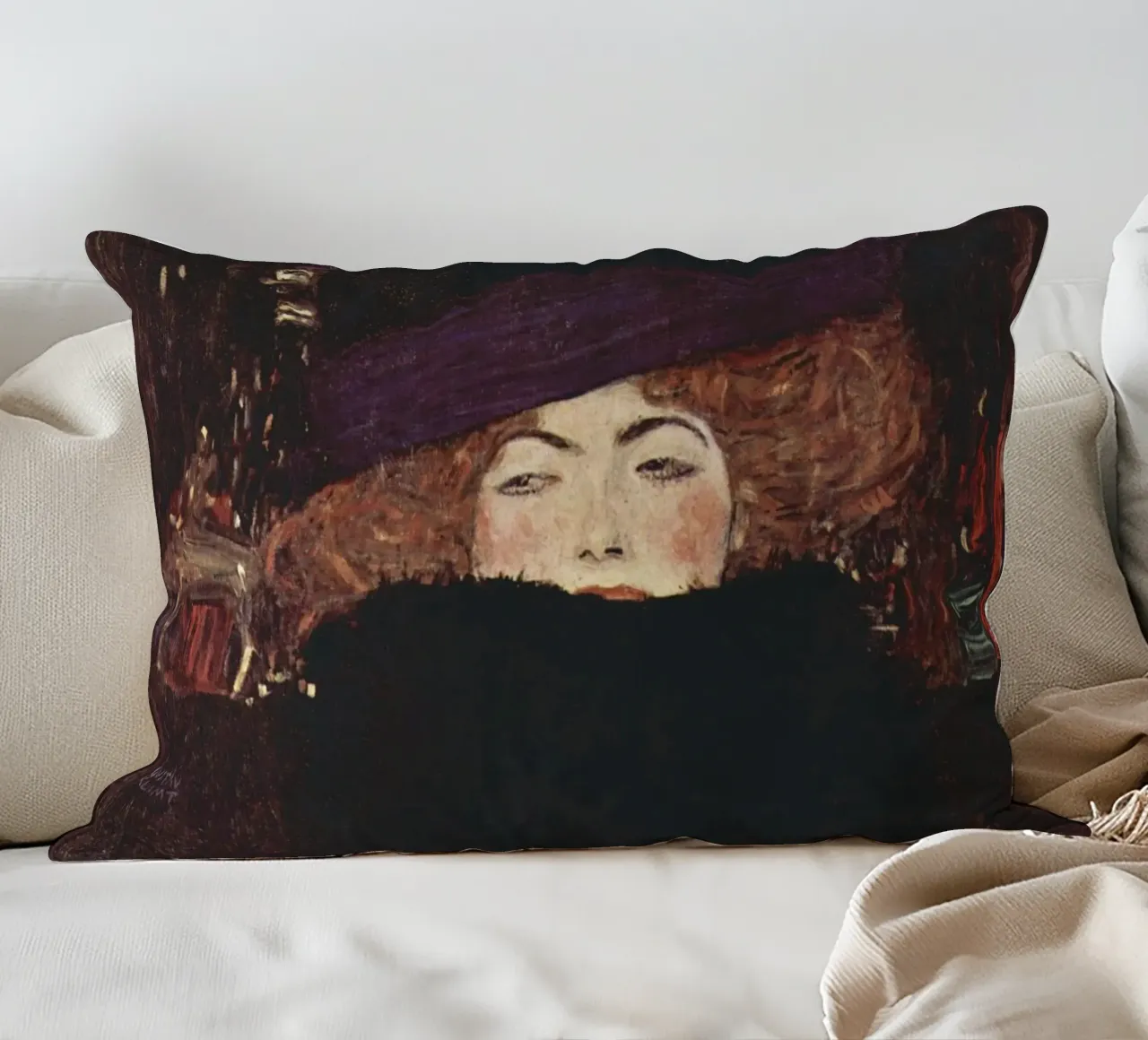Dama con cappello e boa di piume di Gustav Klimt (1909) cuscino da Venus Art