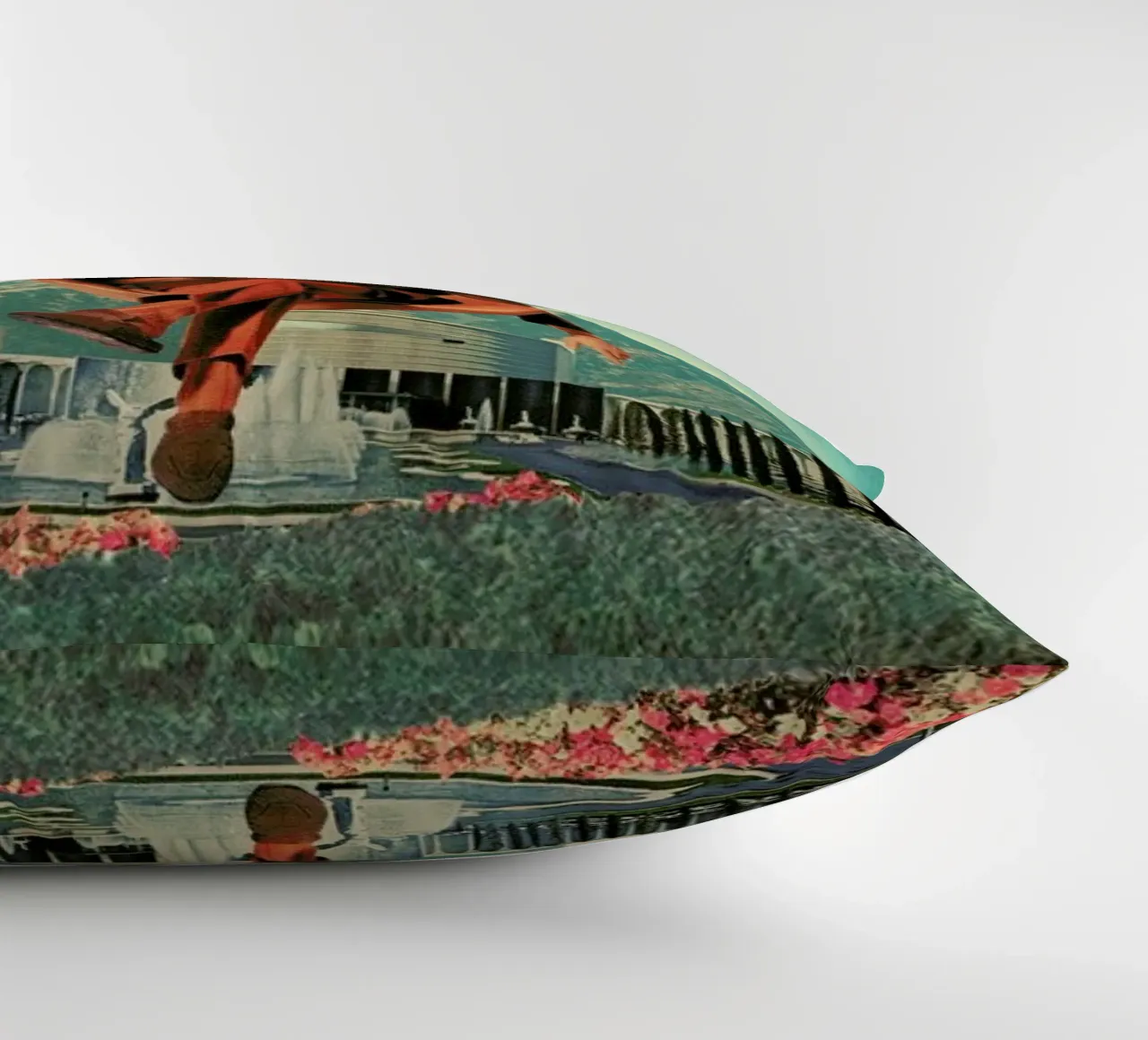 Enemy cuscino da Frank Moth
