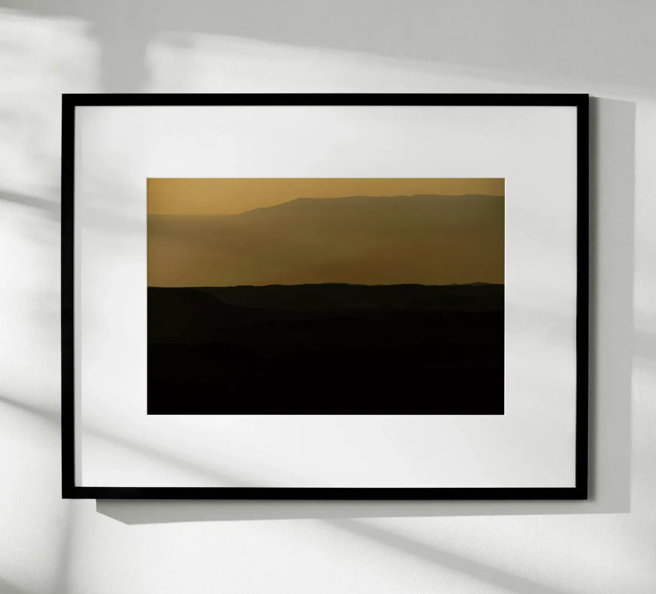 Sunrise Over Ramon Crater #2 poster con telaio in legno da Tal Paz-Fridman