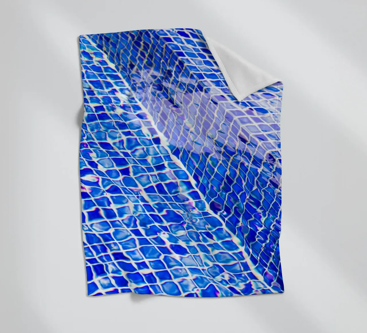 Pool #2 fleecedeken van rafael campezato