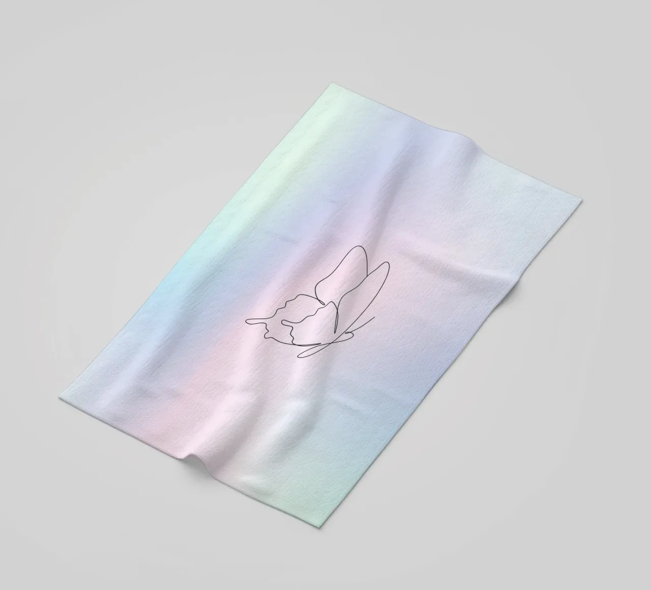 Vlinder Aura print, Blauw kleurverloop, Pastel Aura print strandhanddoek van Dreamscape