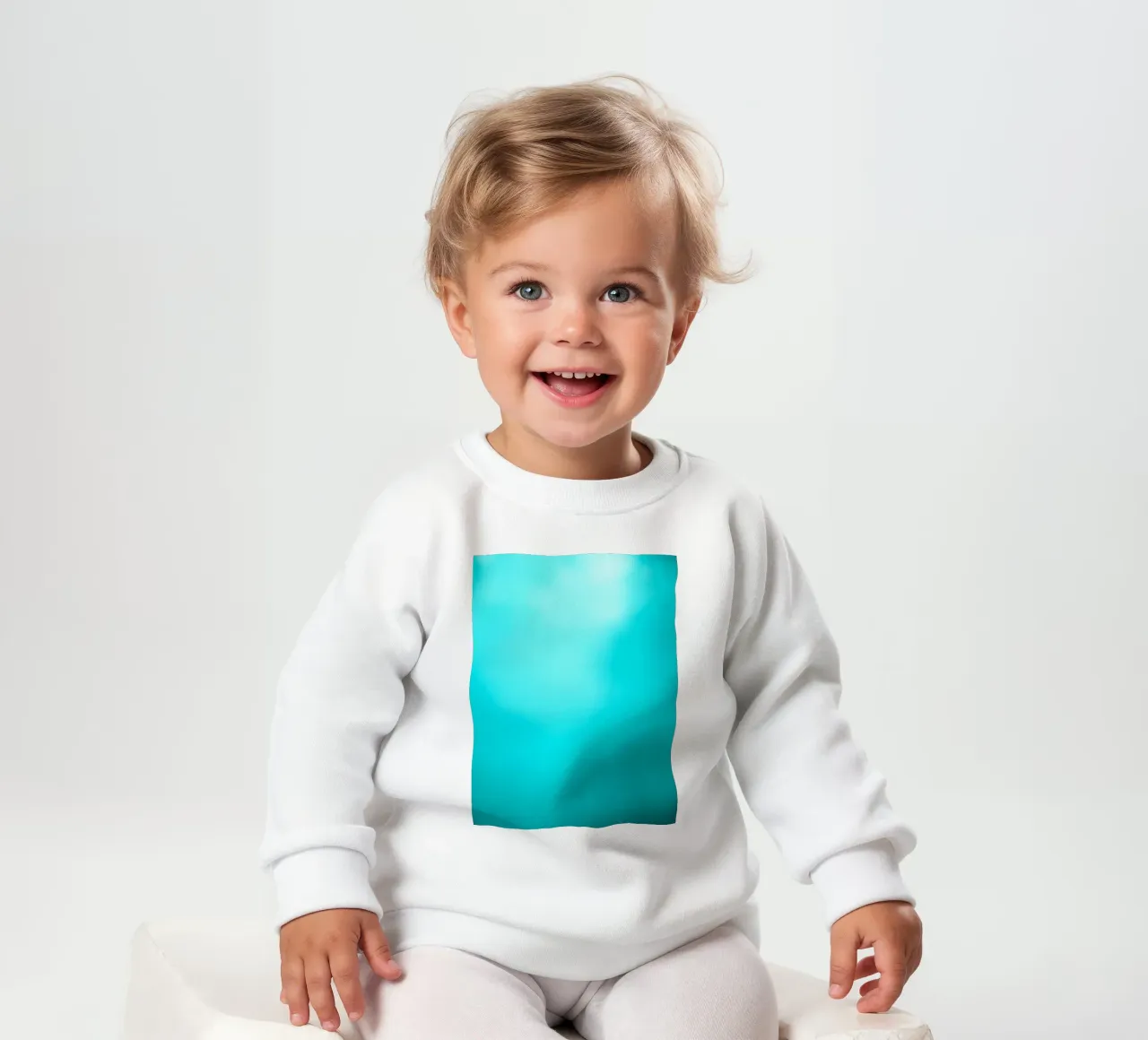 Scena subacquea con tonalità turchesi e luci soffuse felpa neonato da DesignDoodle