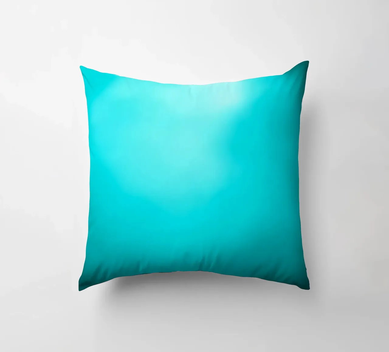 Scena subacquea con tonalità turchesi e luci soffuse cuscino da DesignDoodle
