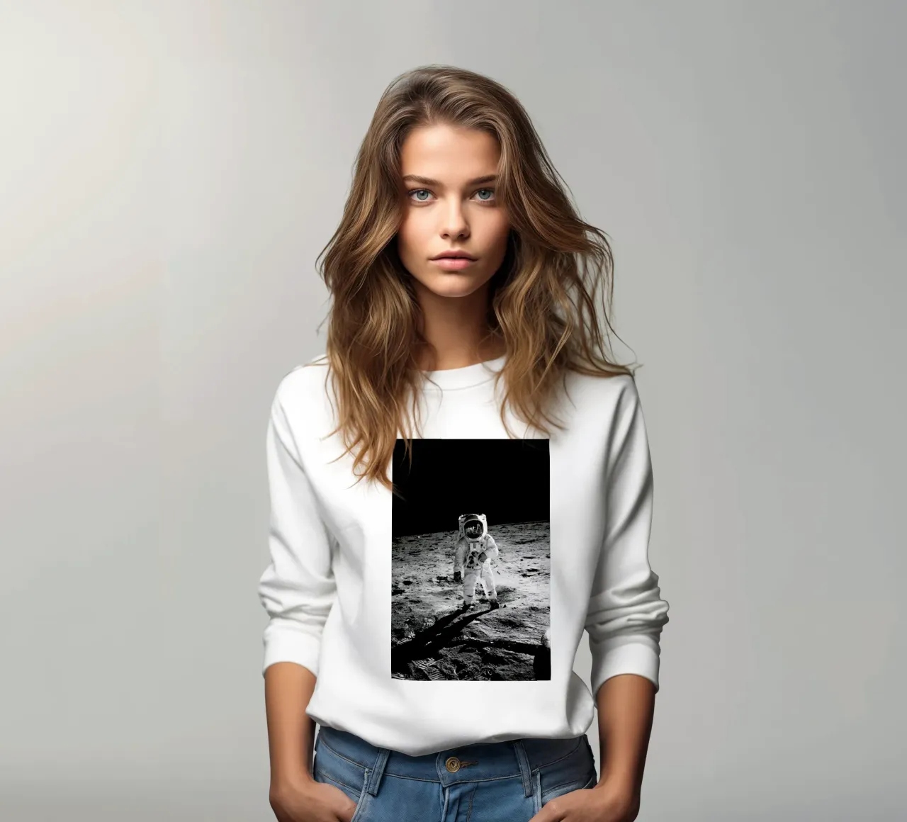 On the Lunar Surface felpa da Vintage by JUNIQE