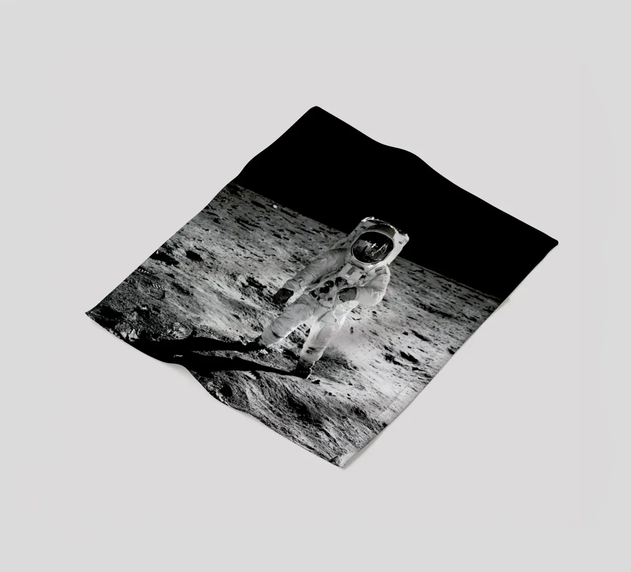 On the Lunar Surface coperta in pile da Vintage by JUNIQE