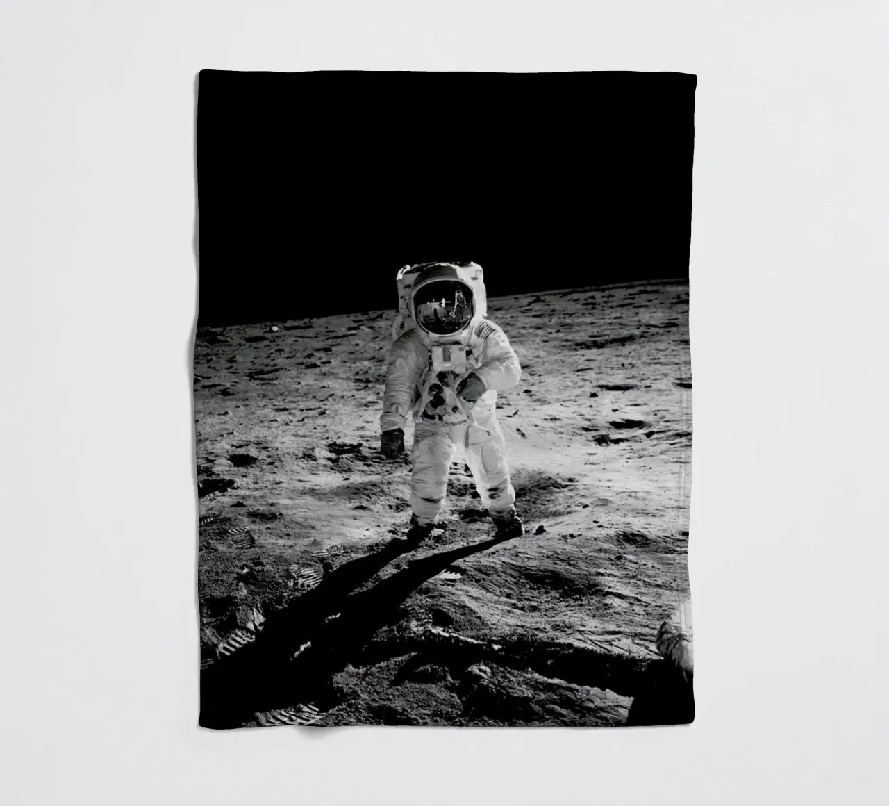 On the Lunar Surface coperta in pile da Vintage by JUNIQE