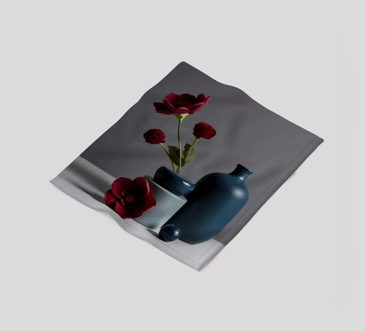 vasi blu scuro con fiori vivaci su un tavolo minimalista coperta in pile da DesignDoodle