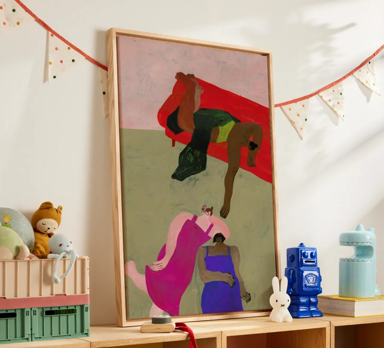 Red Sofa tela con Cornice a cassetta da Nudes and Croissants