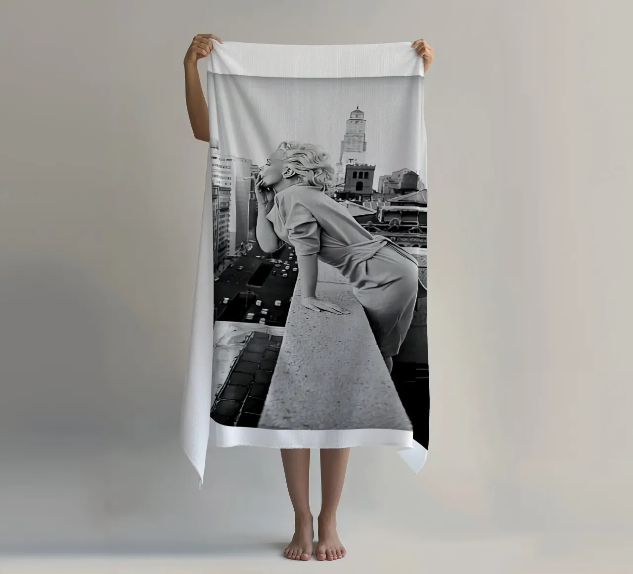 Sigaretta moda anni '50 telo mare da Black And White