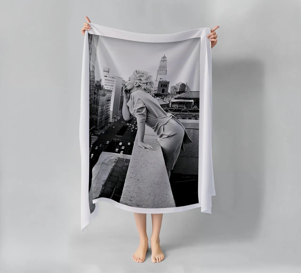 Sigaretta moda anni '50 telo mare da Black And White