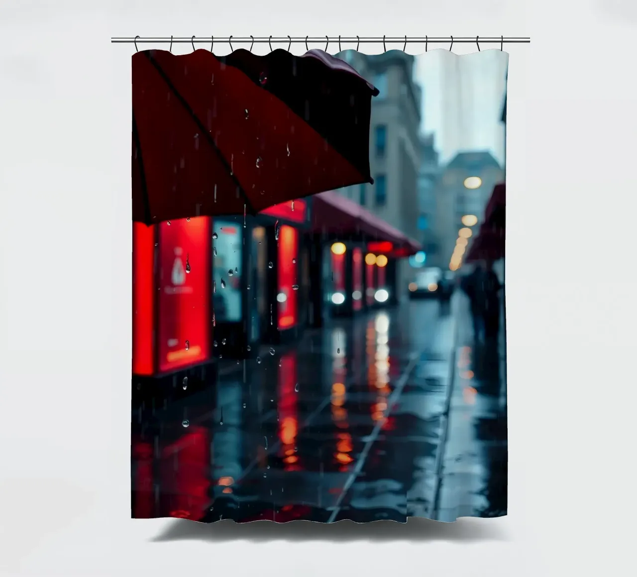 Mit einem Regenschirm auf einer verregneten Straße Duschvorhang von DesignDoodle