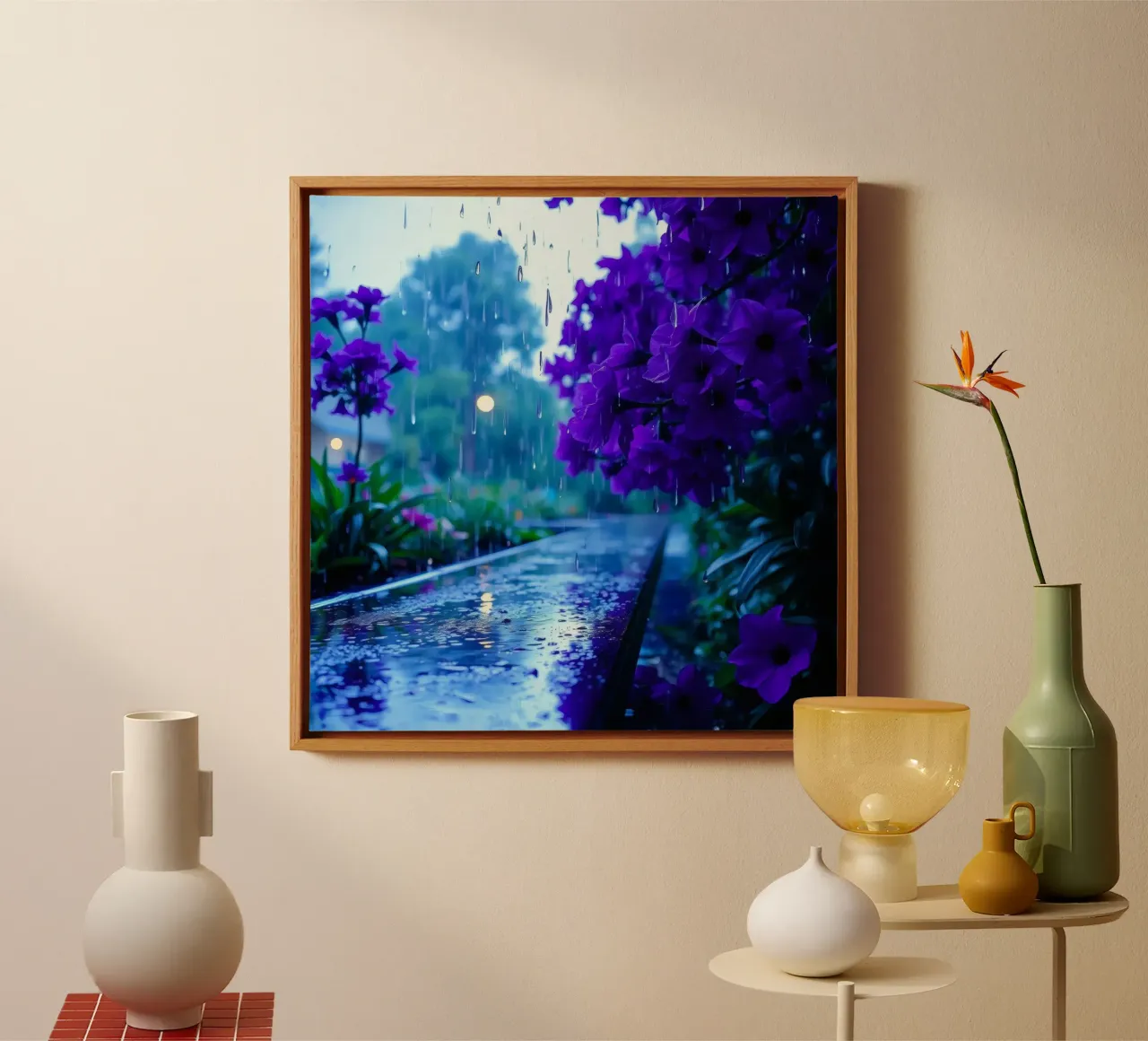 fiori viola circondati da gocce di pioggia, in una tranquilla tela da DesignDoodle
