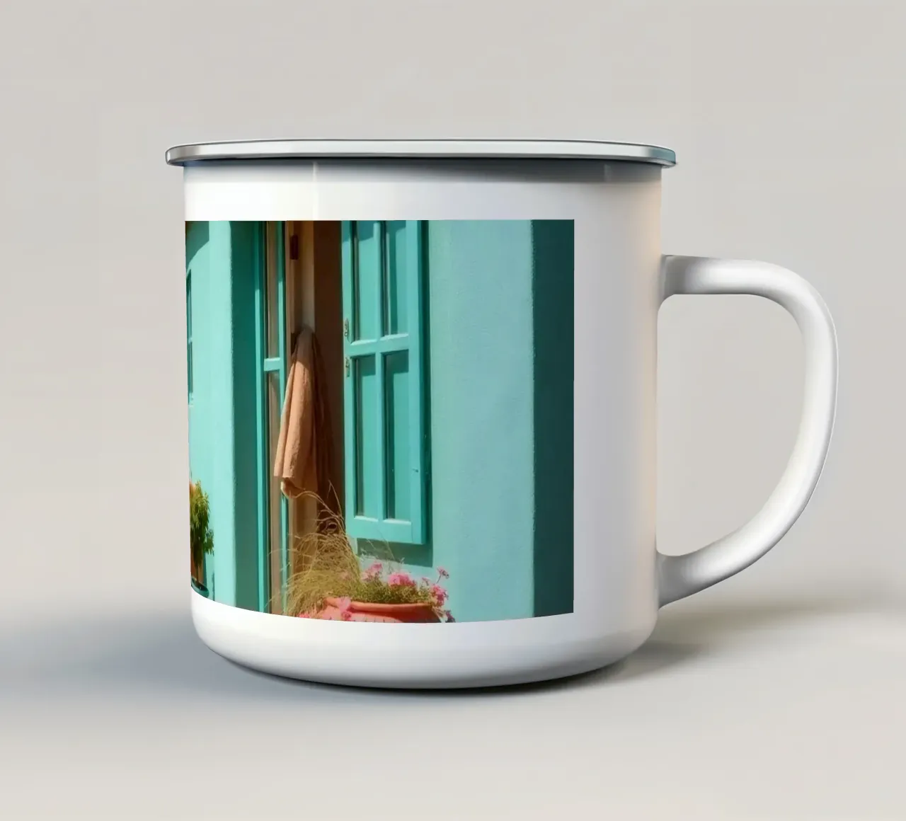 Casa dai colori vivaci con giardino in un soleggiato paesaggio desertico tazza in smalto da DesignDoodle