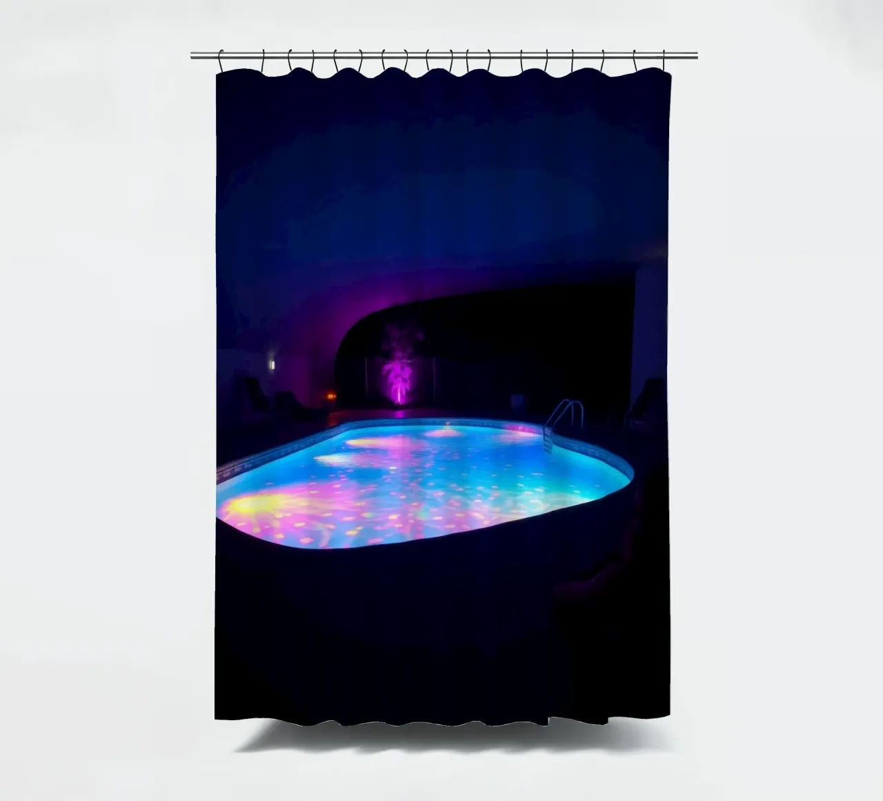 riflessi di luce intorno ad una piscina in una notte accogliente tenda da doccia da DesignDoodle
