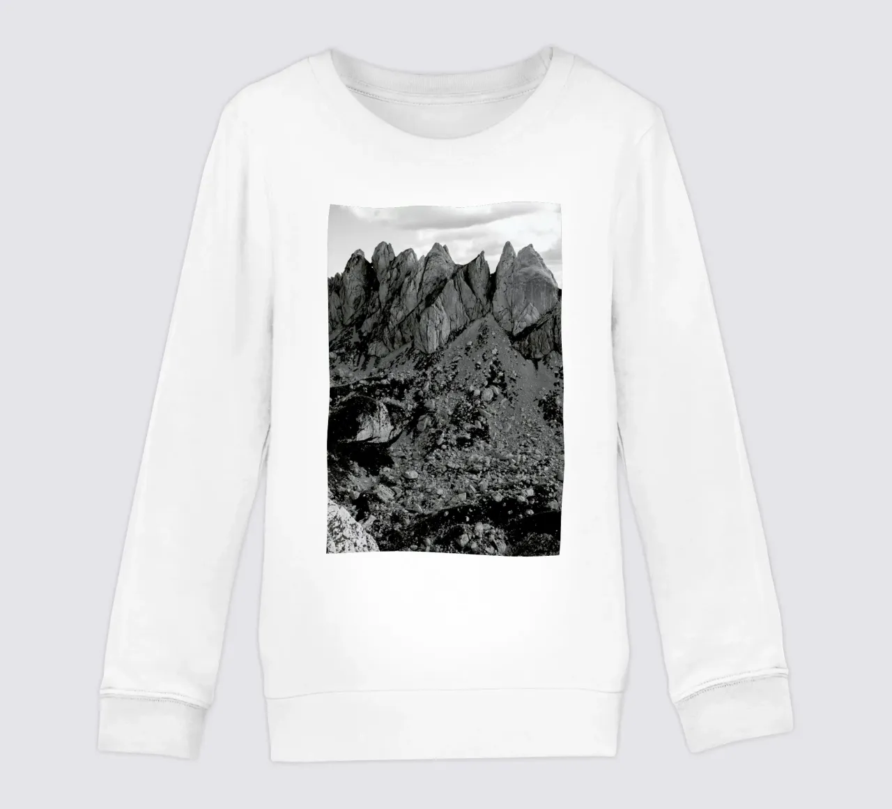 Hiking to the Top kinder sweatshirt van Studio Nahili