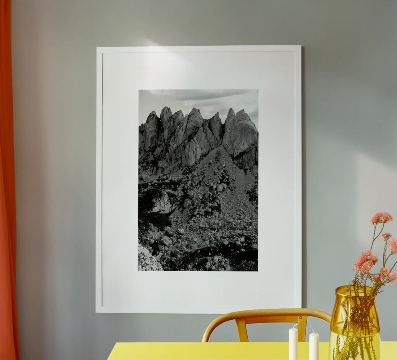 Hiking to the Top poster da Studio Nahili