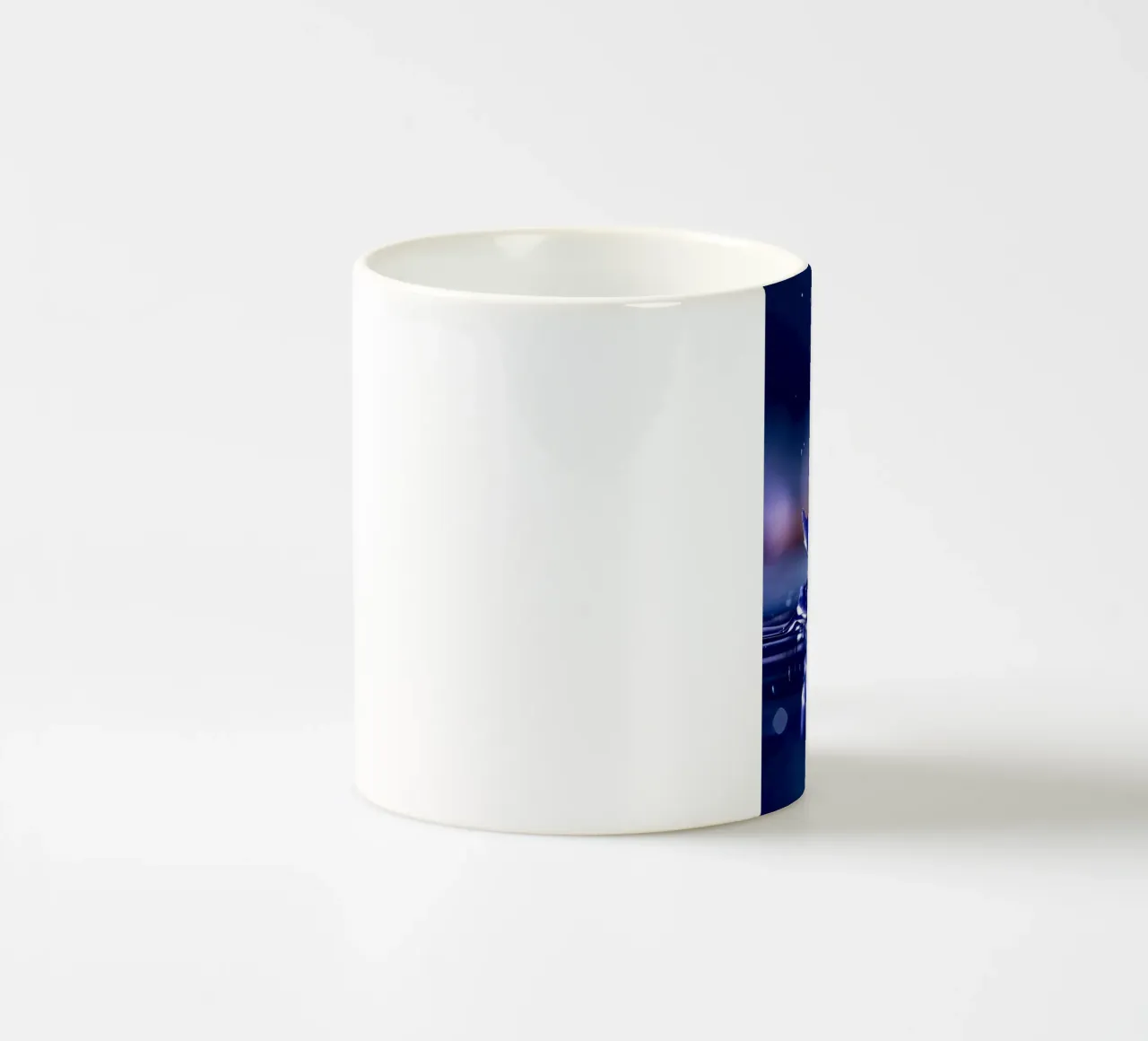 Blume im Regen 3 tazza in ceramica da kosinsart.gallery