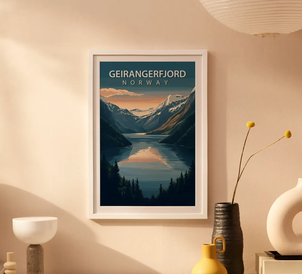 Geirangerfjord, Norvegia poster con telaio in legno da Wanderlust Vibes