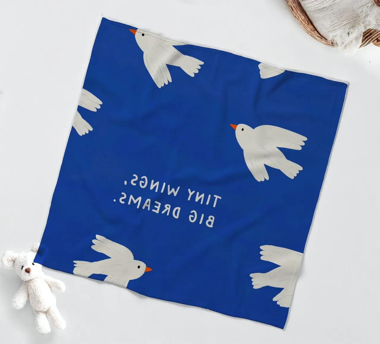 Tiny Wings, Big Dreams coperta in pile da treechild