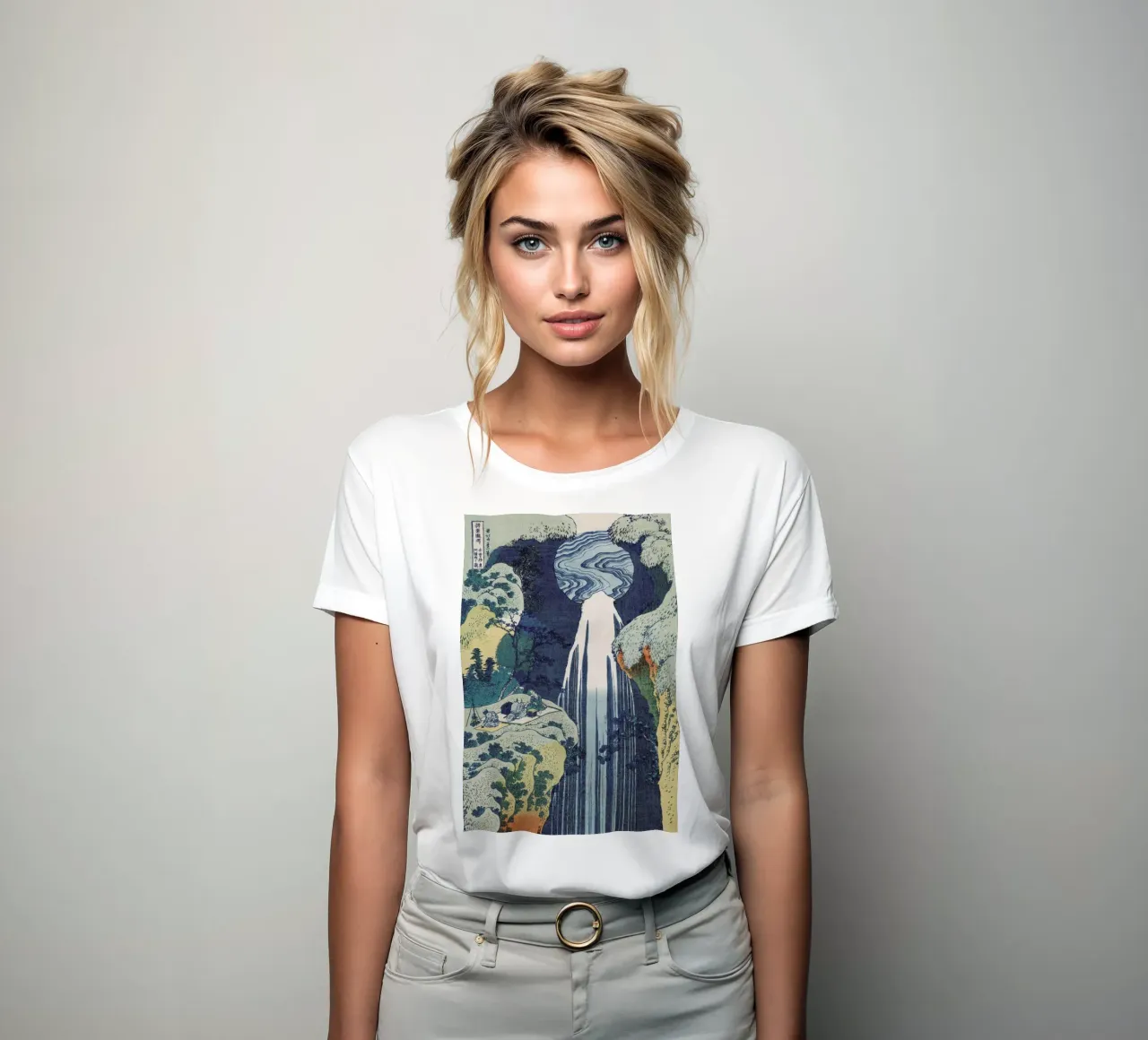 Hokusai - Amida Waterfall on the Kiso Highway t-shirt da donna da ARTOTHEK