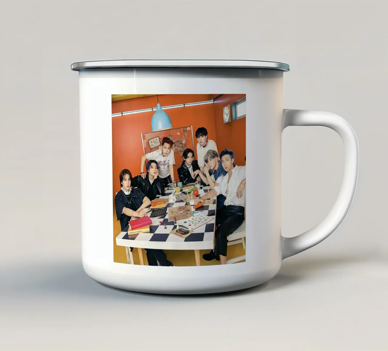 Riunione in ufficio tazza in smalto da Betty Shops