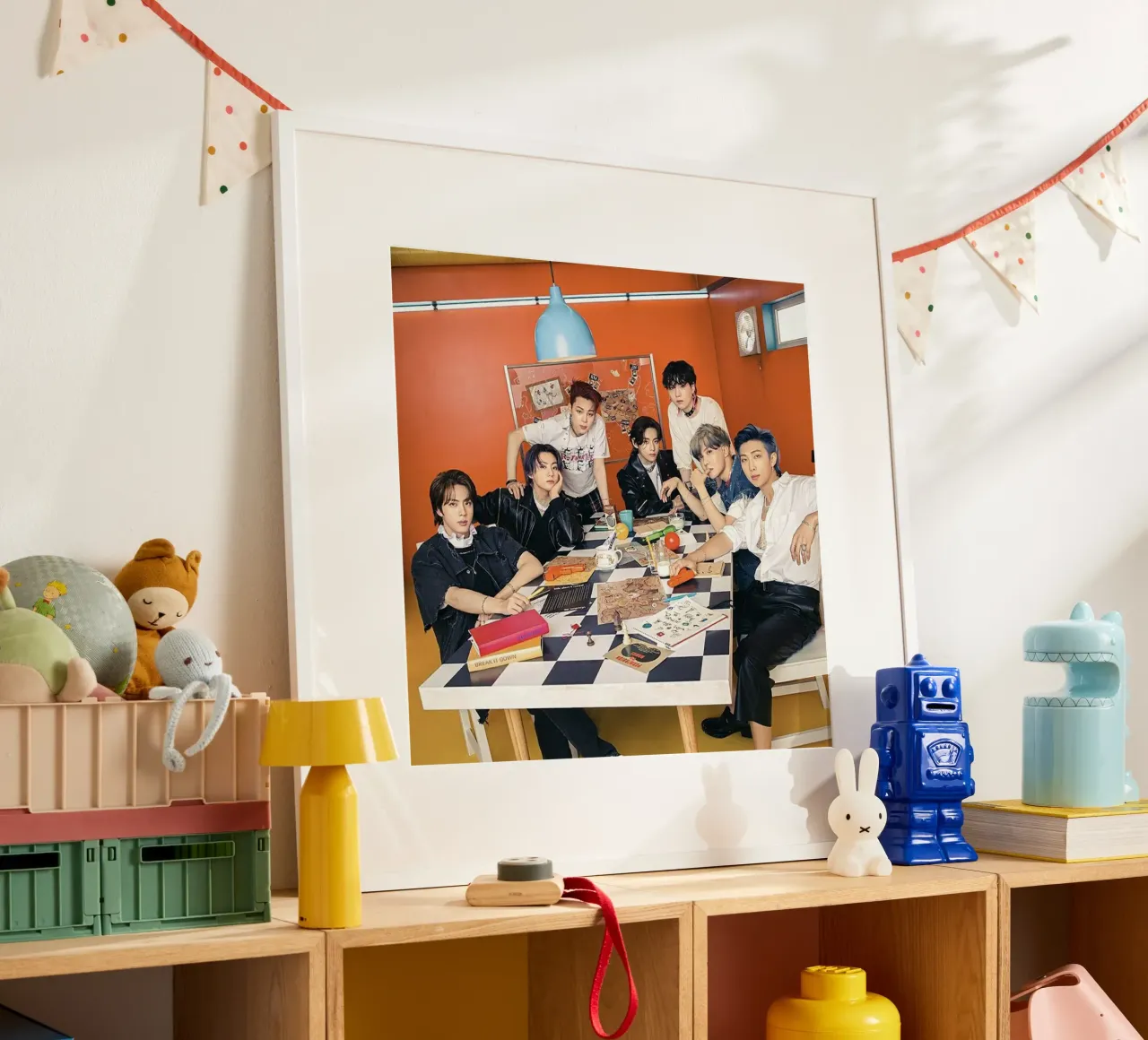 Riunione in ufficio poster con telaio in alluminio da Betty Shops