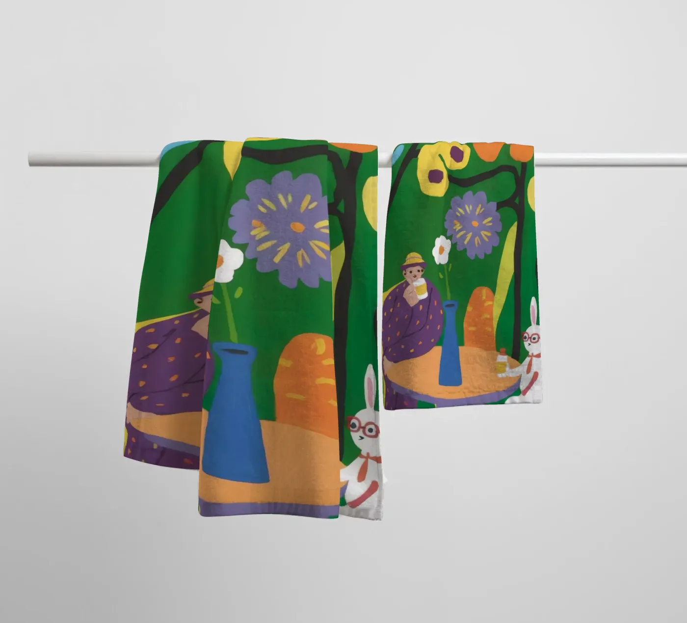 Floral Garden Tranquility badhanddoek van Petal Canvas