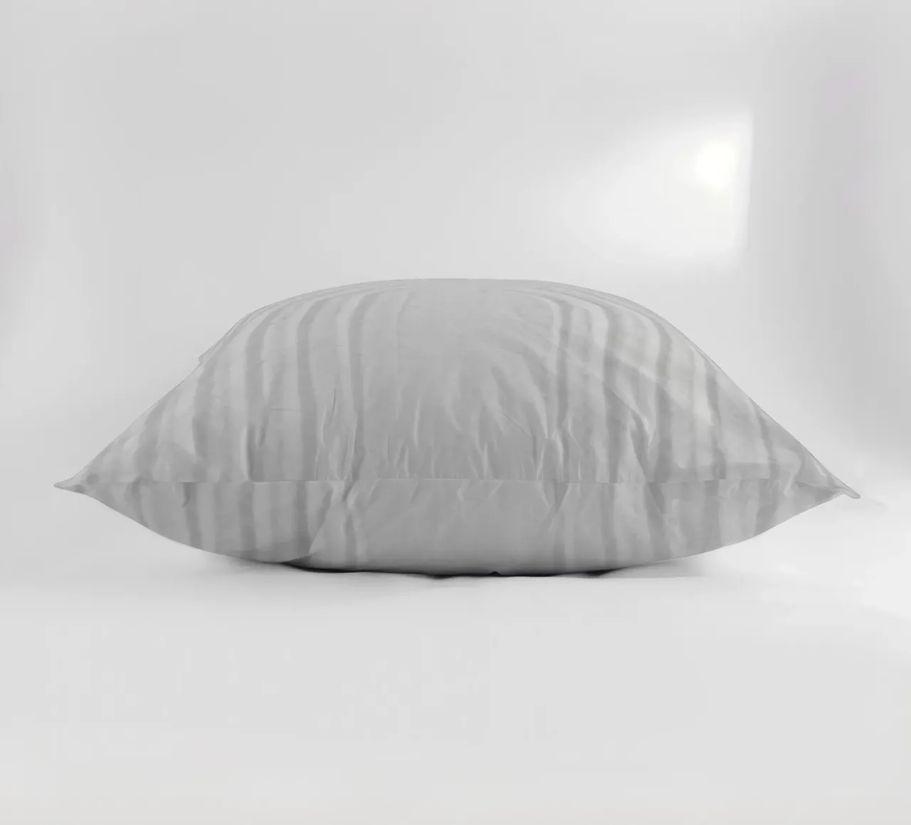 White Textures 2 Minimal Rainbow cuscino da Studio Nahili