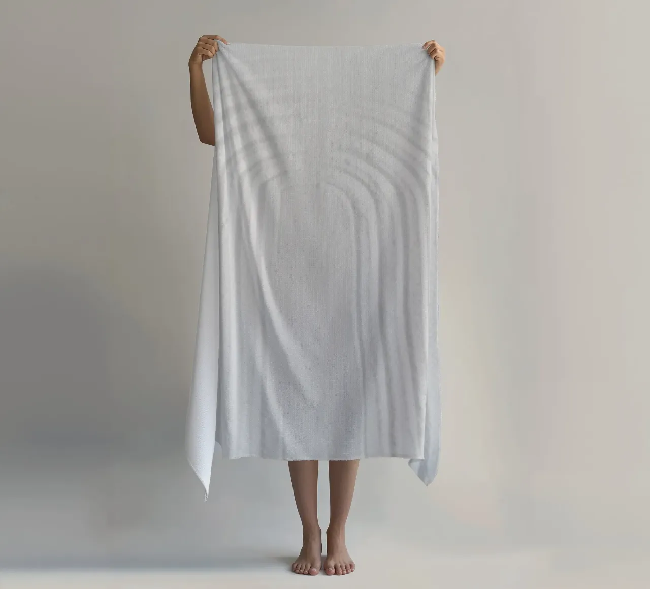 White Textures 2 Minimal Rainbow telo mare da Studio Nahili