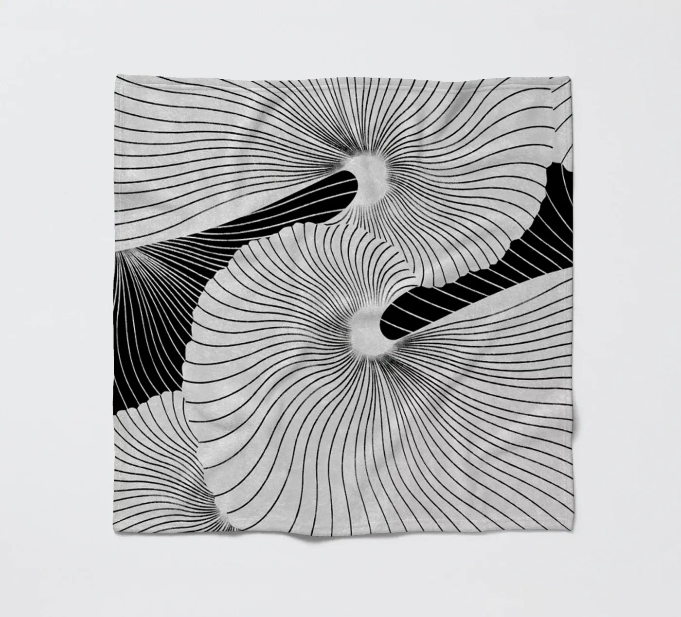 Shell fleece blanket by STUDIO LEEMO