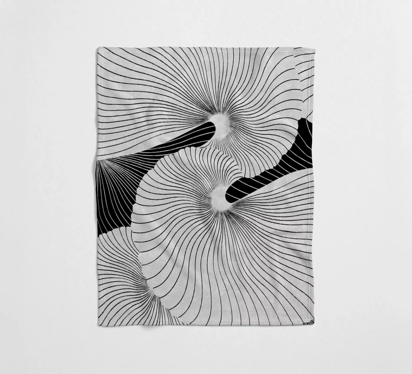 Shell fleece blanket by STUDIO LEEMO