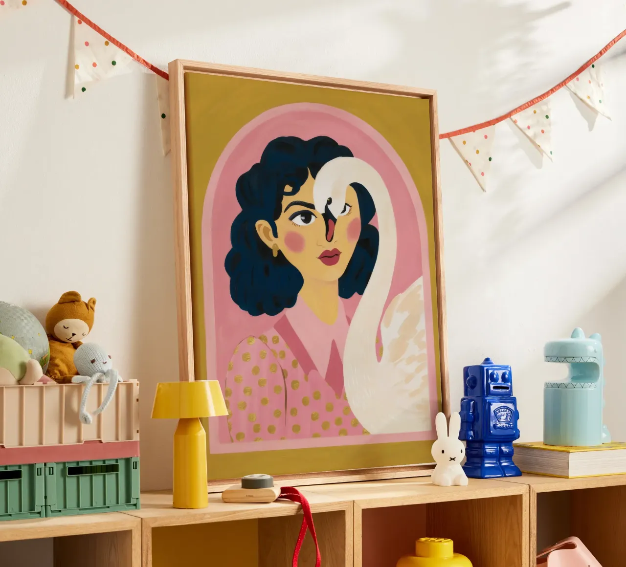 Ätherische Schwanenumarmung Leinwand mit Schattenfugenrahmen von Petal Canvas