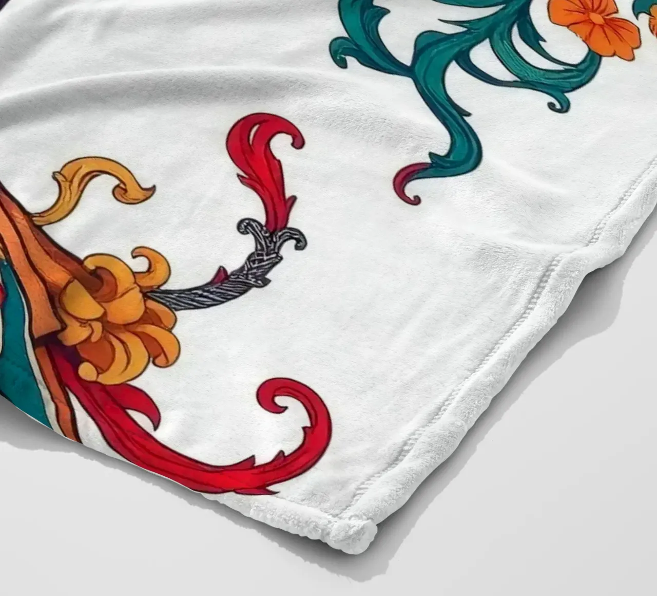 donna adornata con motivi floreali che mostrano un design intricato coperta in pile da DesignDoodle