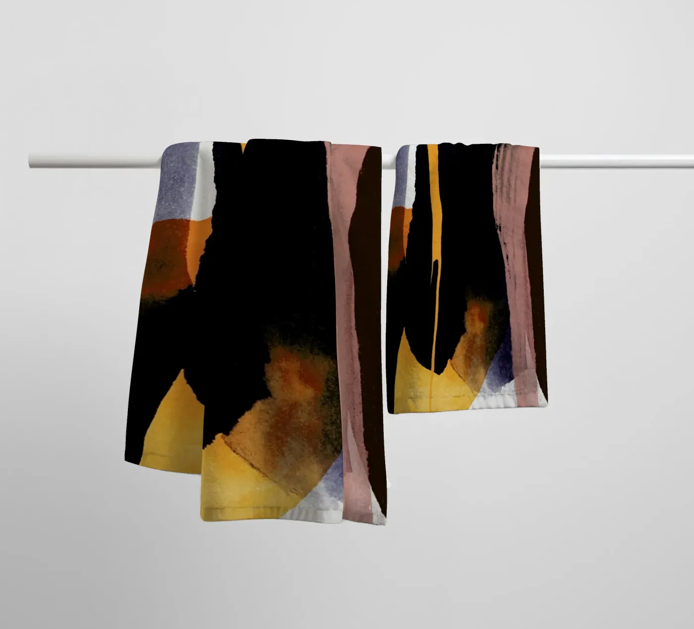Generous towel by STUDIO LEEMO