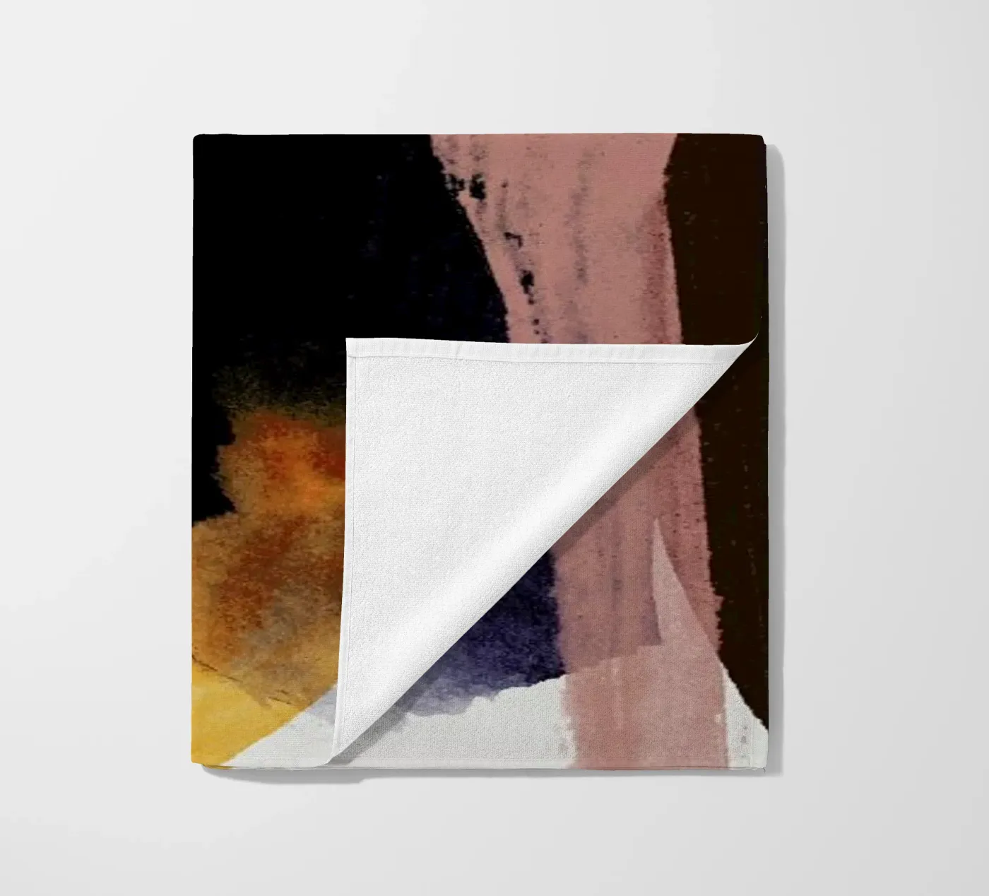 Generous beach towel by STUDIO LEEMO