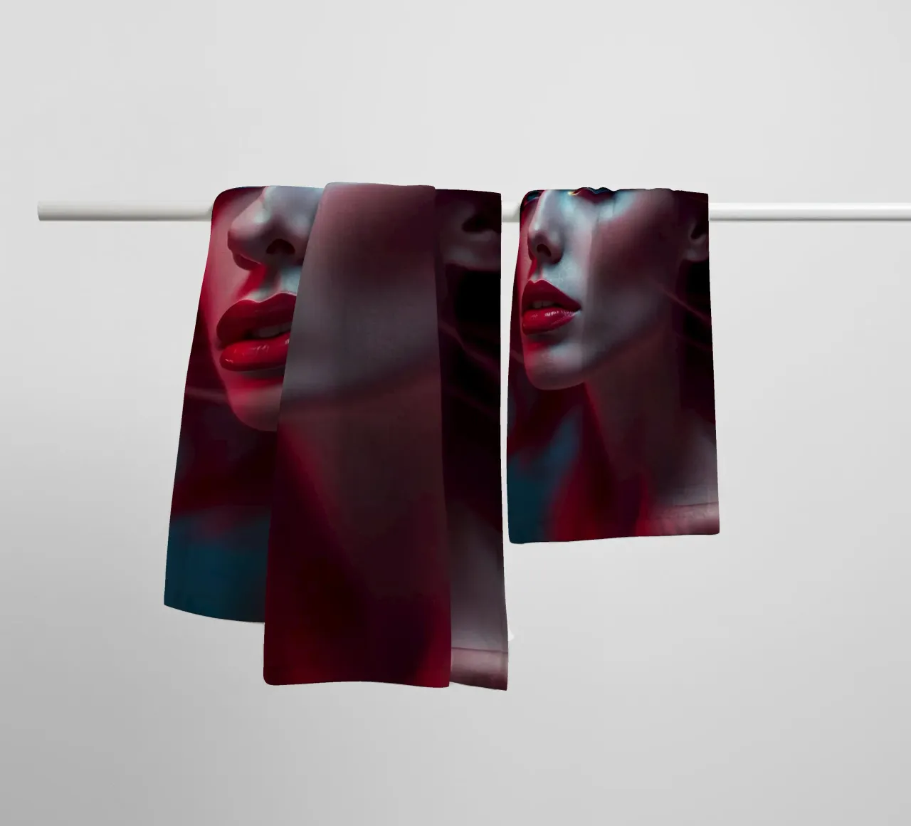 Donna dai capelli rossi con lineamenti marcati e capigliatura fluente in asciugamano da bagno da DesignDoodle