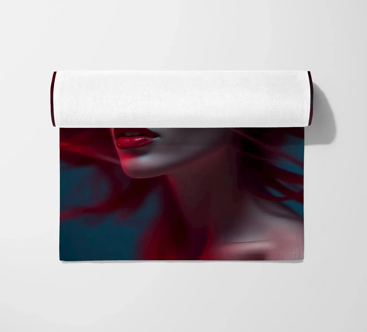 Donna dai capelli rossi con lineamenti marcati e capigliatura fluente in telo mare da DesignDoodle