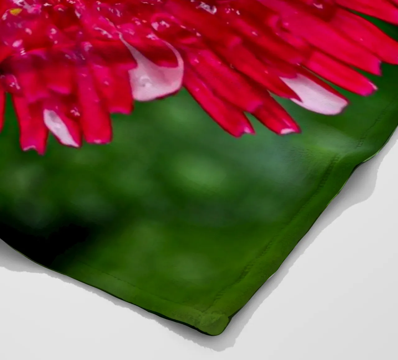 Red daisy in spring fleece blanket by Marcus Beckert | Fotografie