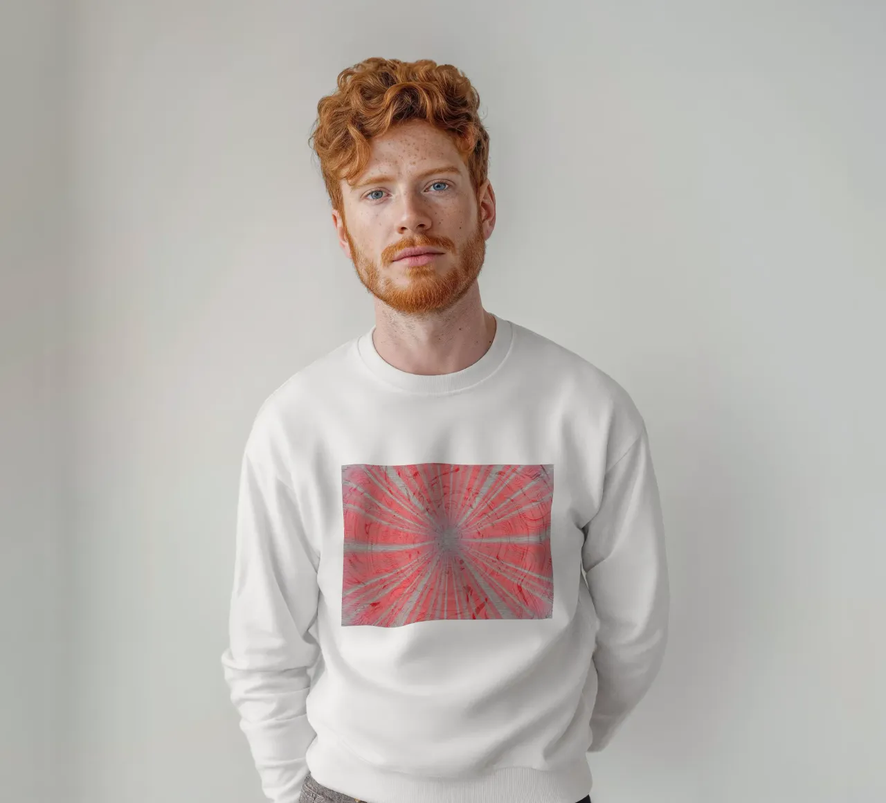 Abstraktess dynamisches Muster in den Farben Grau und Rot Sweatshirt von Something for you