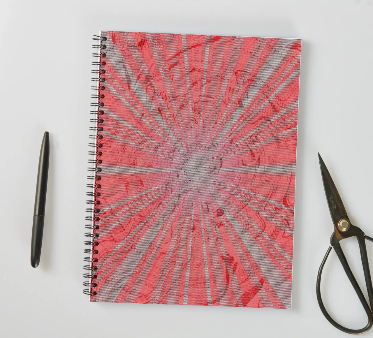 Abstraktess dynamisches Muster in den Farben Grau und Rot Ringbuch von Something for you