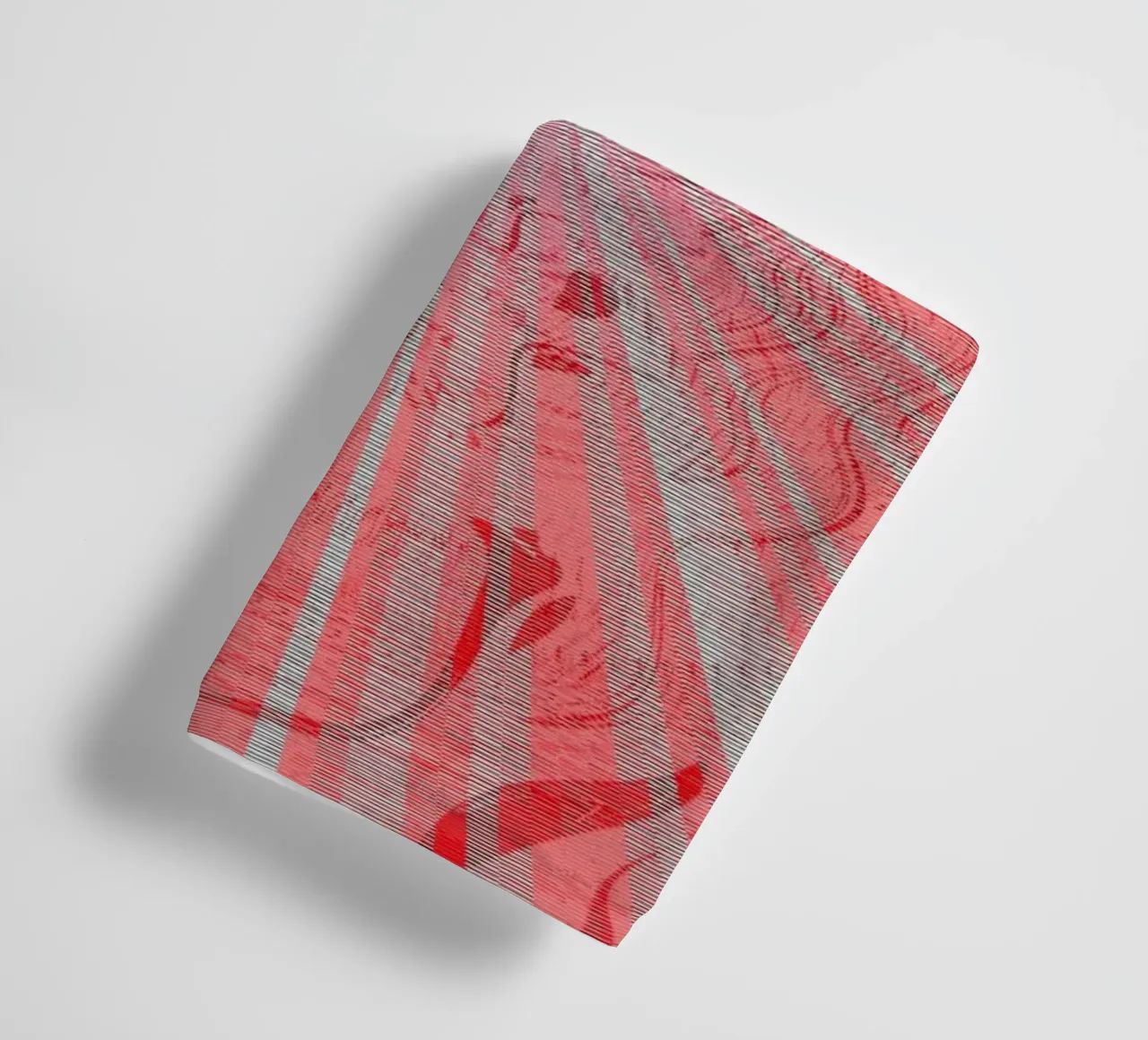 Abstract dynamisch patroon in de kleuren grijs en rood badhanddoek van Something for you